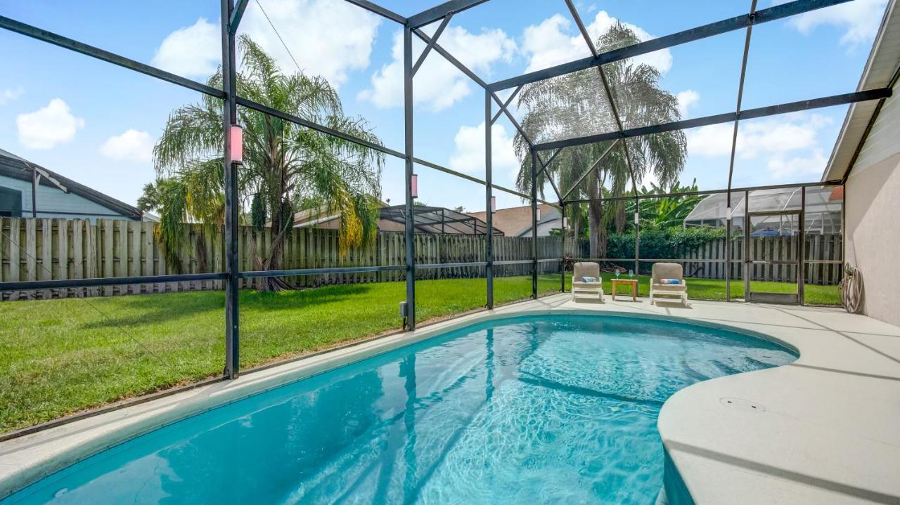 Pool Lighting Feature Private Fence Vila Orlando Exterior foto